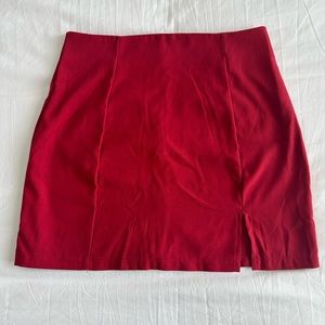 Solid slit hem mini skirt